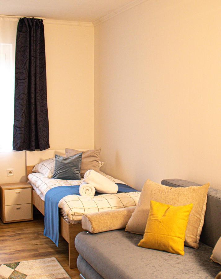 Villa Blue Apartman Szekszárd Екстериор снимка